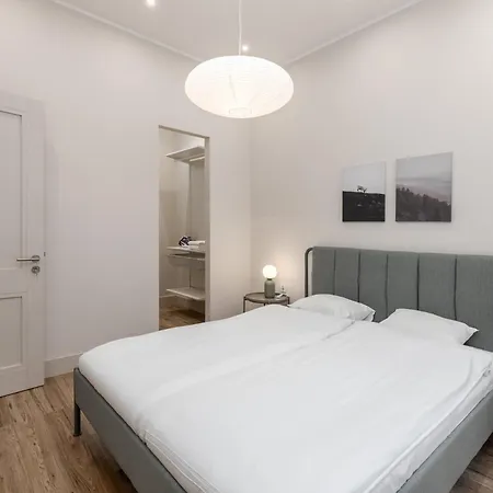 Art Noveau Quarter With Patio