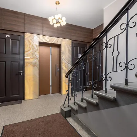 Apartment Art Noveau Quarter With Patio Riga